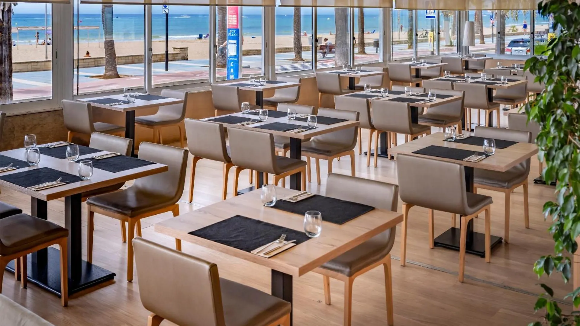 4R Casablanca Playa Hotel Salou